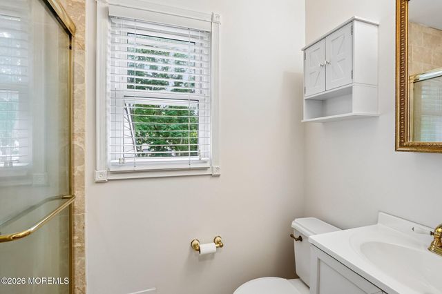 5 Sugarbush Road, Howell, NJ 07731
