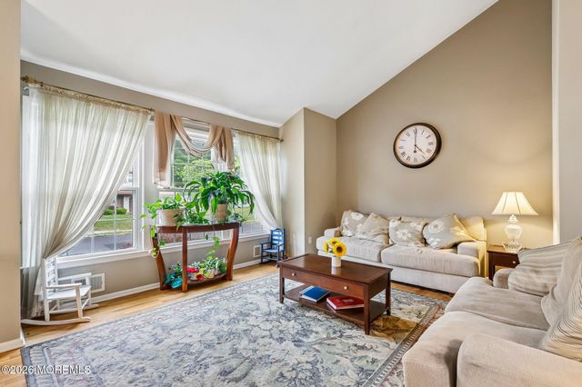 5 Sugarbush Road, Howell, NJ 07731