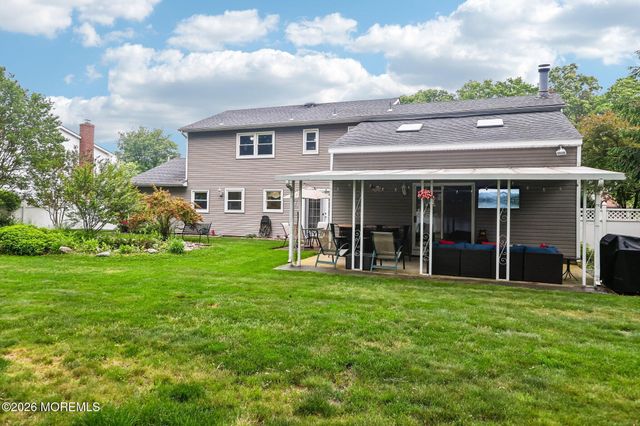 5 Sugarbush Road, Howell, NJ 07731