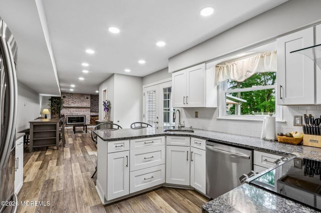 5 Sugarbush Road, Howell, NJ 07731