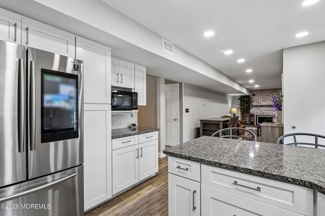 5 Sugarbush Road, Howell, NJ 07731
