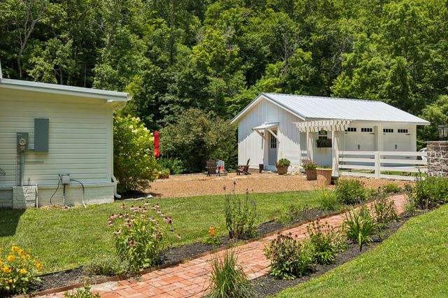 8188 Shoals Branch Rd, Primm Springs, TN 38476