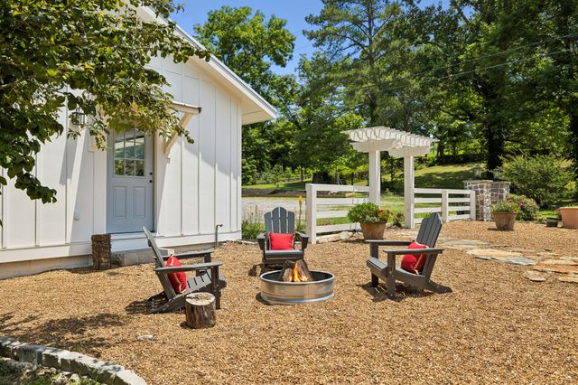 8188 Shoals Branch Rd, Primm Springs, TN 38476