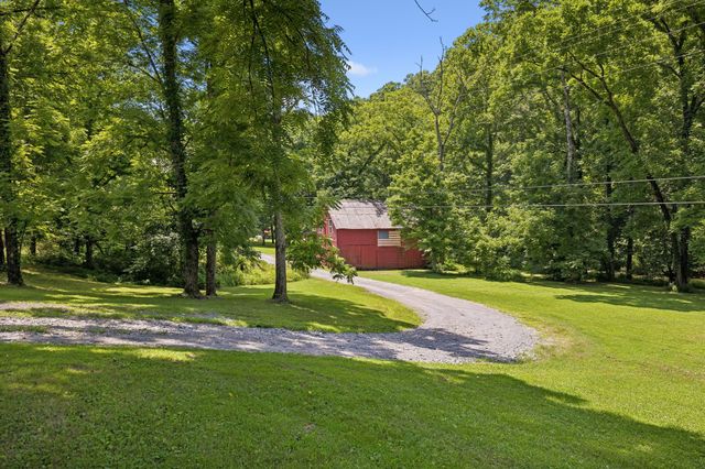 8188 Shoals Branch Rd, Primm Springs, TN 38476