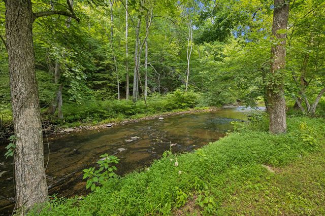 8188 Shoals Branch Rd, Primm Springs, TN 38476