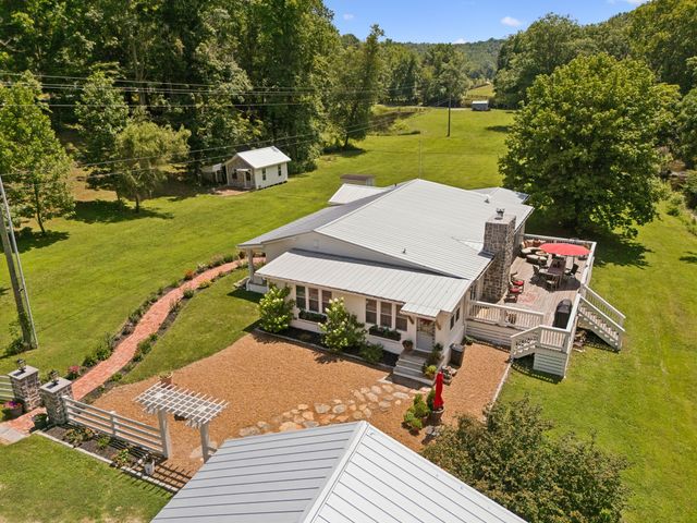 8188 Shoals Branch Rd, Primm Springs, TN 38476