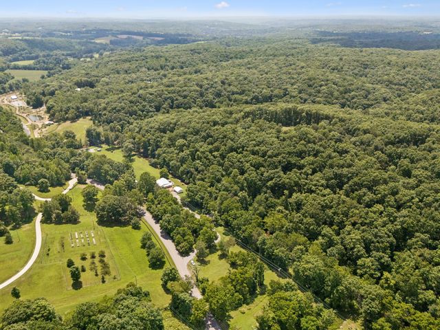 8188 Shoals Branch Rd, Primm Springs, TN 38476