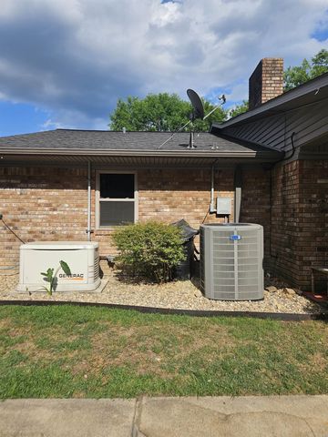 181 Young Road, Nashville, AR 71852