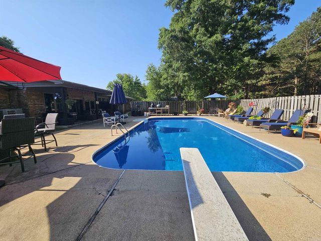 181 Young Road, Nashville, AR 71852