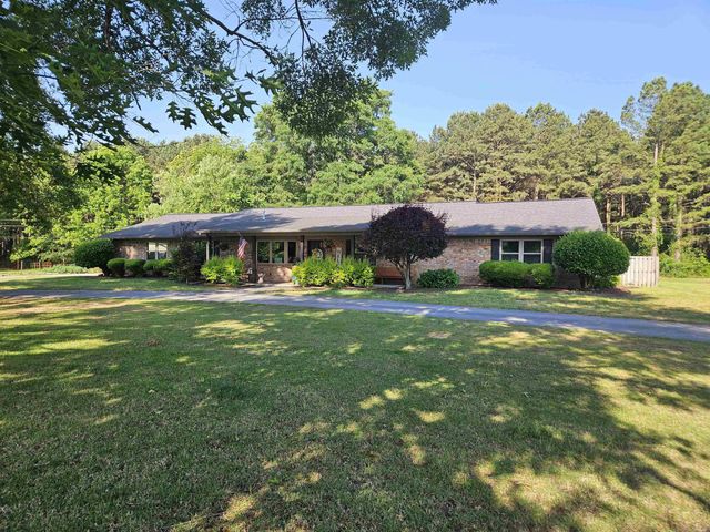 181 Young Road, Nashville, AR 71852