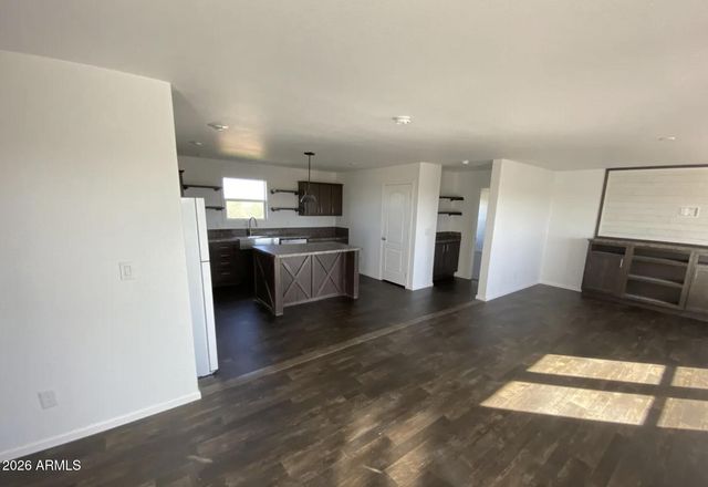 9769 S THORNTON Road, Casa Grande, AZ 85193