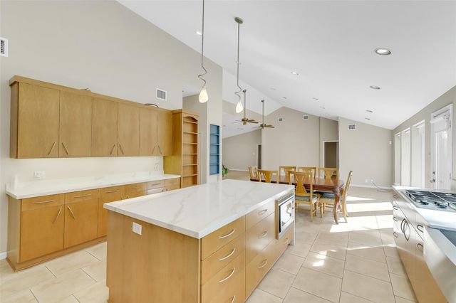 10210 Scofield Lane, Houston, TX 77096