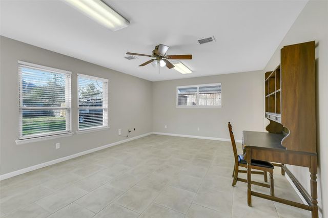 10210 Scofield Lane, Houston, TX 77096