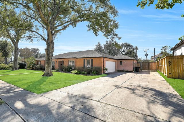 10210 Scofield Lane, Houston, TX 77096