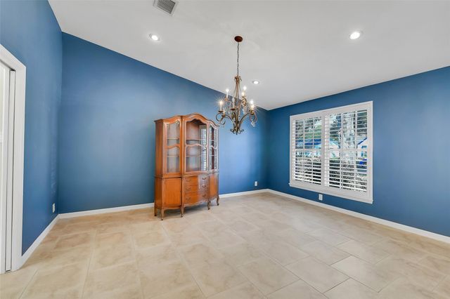 10210 Scofield Lane, Houston, TX 77096