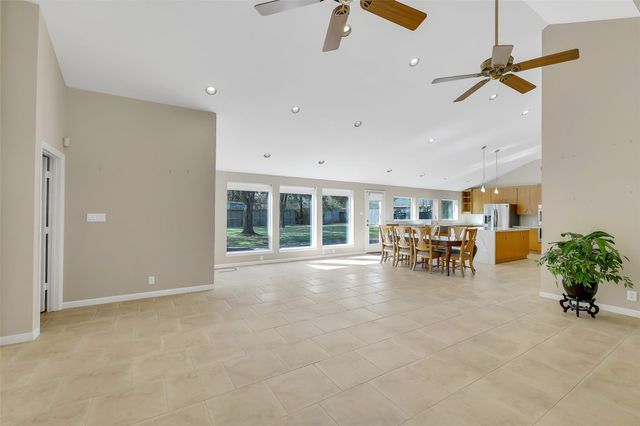 10210 Scofield Lane, Houston, TX 77096