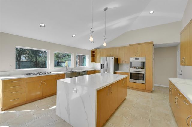 10210 Scofield Lane, Houston, TX 77096