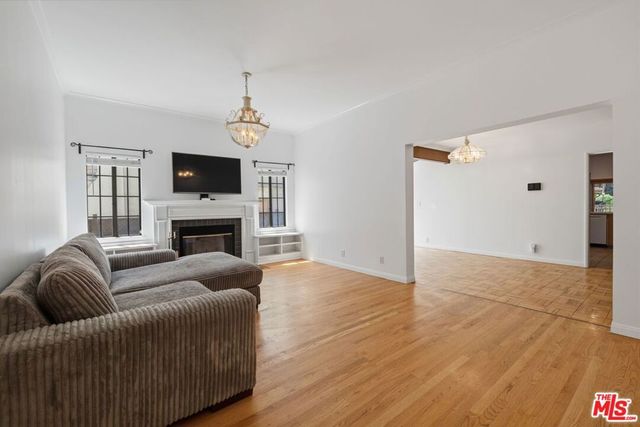 1136 Harvard Street, Santa Monica, CA 90403
