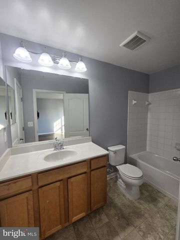 7720 VILLAGE PARK DR, Dundalk, MD 21222