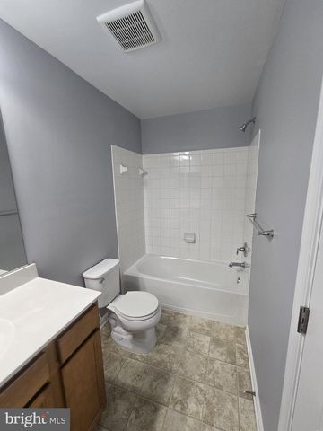 7720 VILLAGE PARK DR, Dundalk, MD 21222
