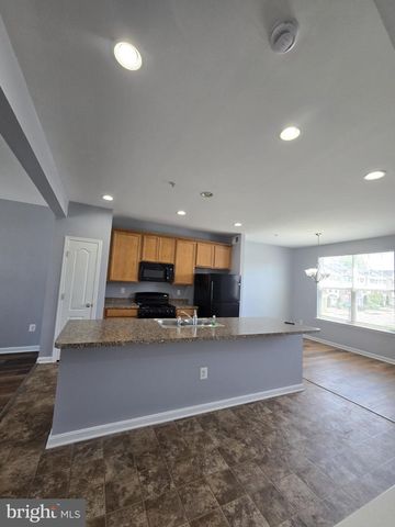 7720 VILLAGE PARK DR, Dundalk, MD 21222