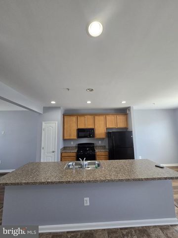 7720 VILLAGE PARK DR, Dundalk, MD 21222