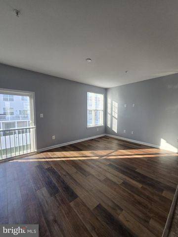 7720 VILLAGE PARK DR, Dundalk, MD 21222