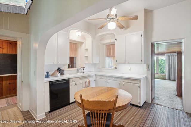 388 W Grand Ledge Highway, Grand Ledge, MI 48837