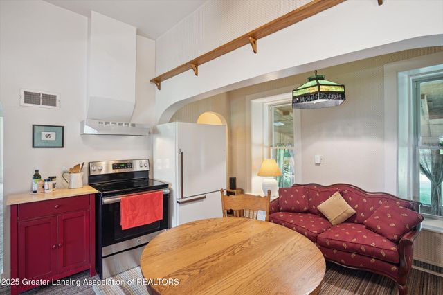 388 W Grand Ledge Highway, Grand Ledge, MI 48837