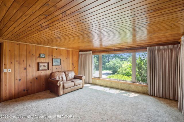 388 W Grand Ledge Highway, Grand Ledge, MI 48837