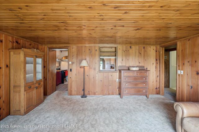 388 W Grand Ledge Highway, Grand Ledge, MI 48837