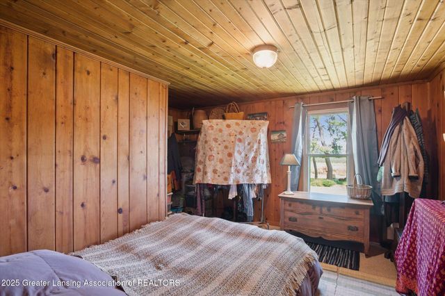 388 W Grand Ledge Highway, Grand Ledge, MI 48837