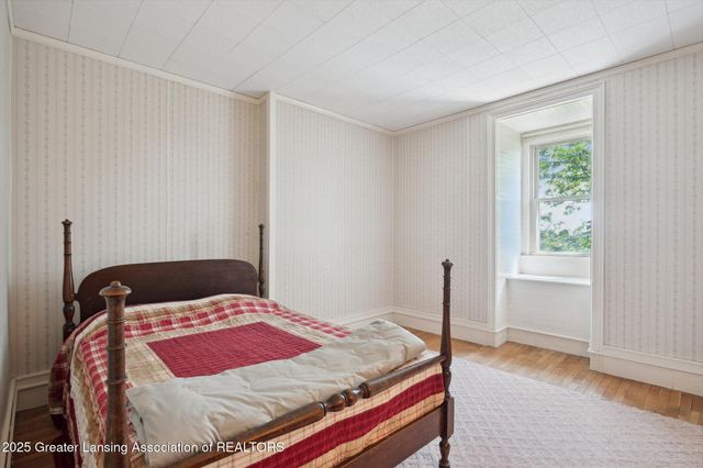 388 W Grand Ledge Highway, Grand Ledge, MI 48837