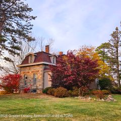 388 W Grand Ledge Highway, Grand Ledge, MI 48837