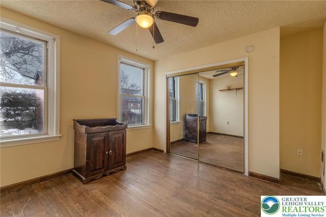 217 Crest Avenue, Bethlehem, PA 18015