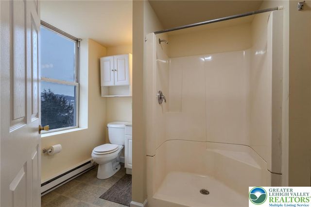 217 Crest Avenue, Bethlehem, PA 18015