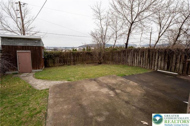 217 Crest Avenue, Bethlehem, PA 18015