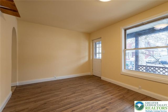 217 Crest Avenue, Bethlehem, PA 18015