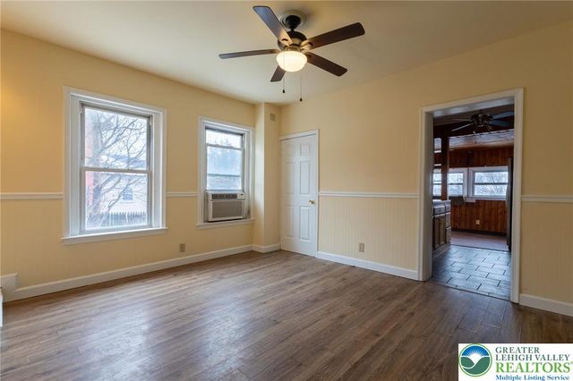 217 Crest Avenue, Bethlehem, PA 18015