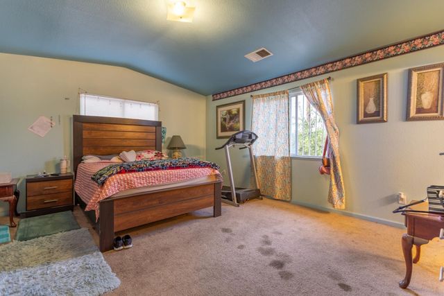 917 E Fresno Street, Avenal, CA 93204