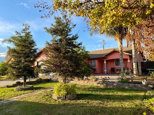 917 E Fresno Street, Avenal, CA 93204