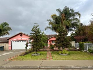 917 E Fresno Street, Avenal, CA 93204