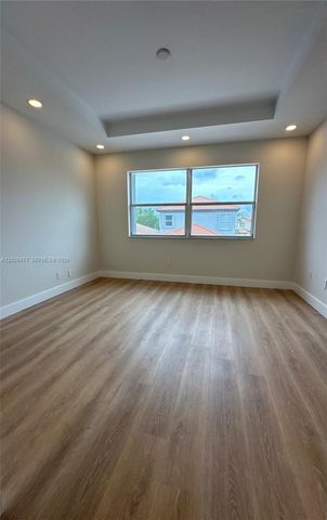 3761 NE 10th St, Homestead, FL 33033