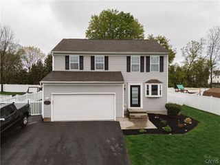 33 Naylor Circle, Van Buren, NY 13027
