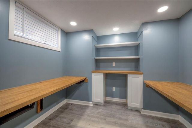 5841 Blackhoof Trail, Merriam, KS 66203