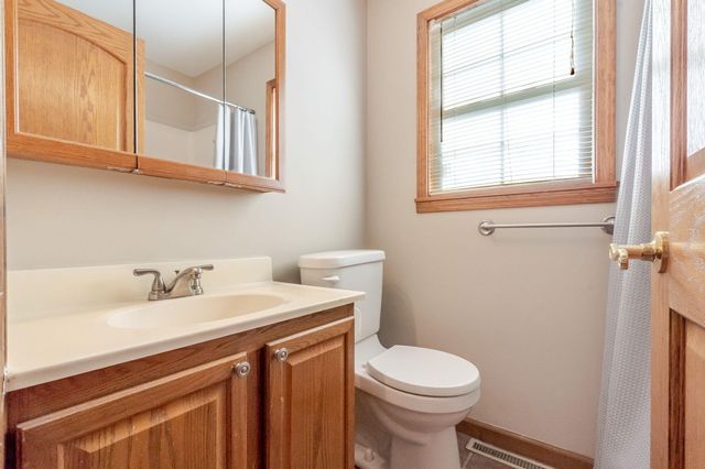 2136 Texas Street, Chesterton, IN 46304