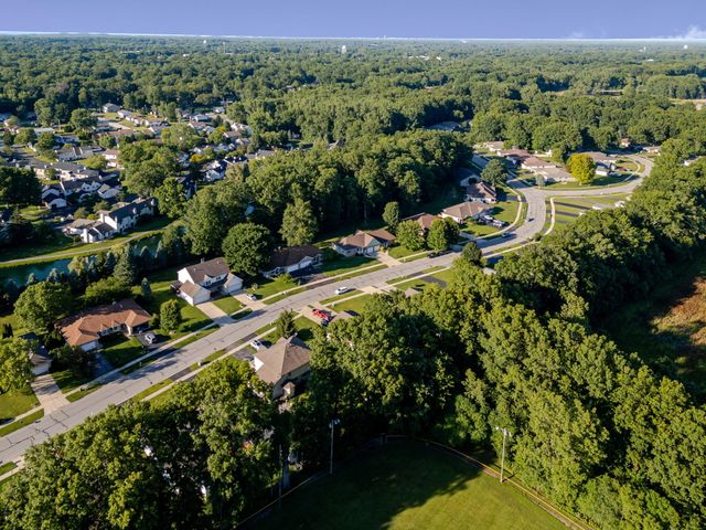 2136 Texas Street, Chesterton, IN 46304