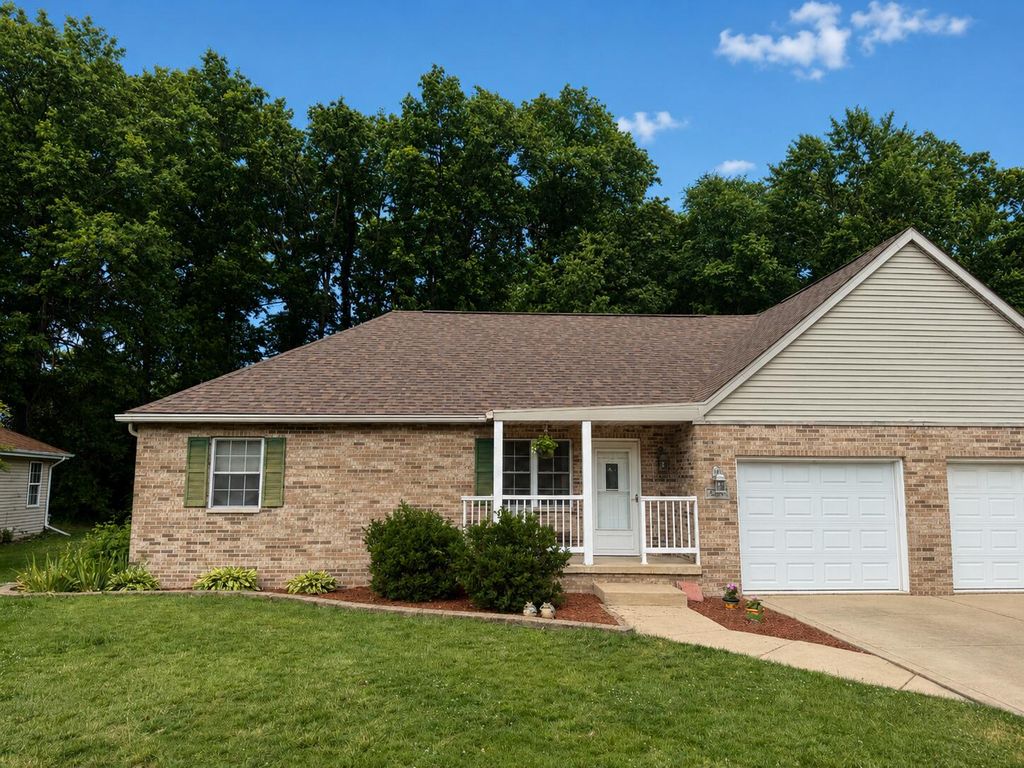 2136 Texas Street, Chesterton, IN 46304
