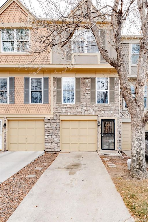 8030 S Columbine Court, Centennial, CO 80122