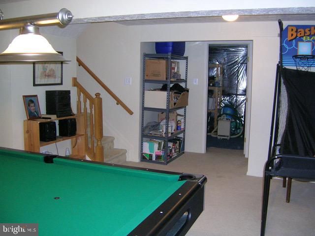 4 E SHETLAND CT, Newark, DE 19711